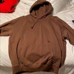 Brandy Melville brown oversized sweatshirt